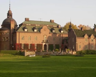 Engsholms Slott - Adults Only