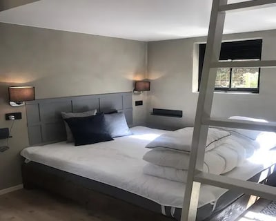 Tree Top Hill - The Old Station House - Bastad