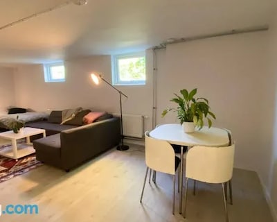 Newly Renovated Apartment - Strangnas, Ekorrvagen