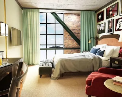 Steam Hotel