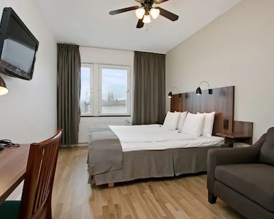 First Hotel Brommaplan