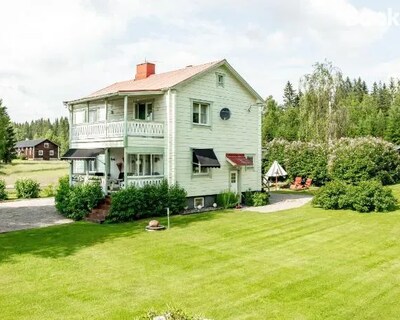 Guestrooms At Forest Family Home