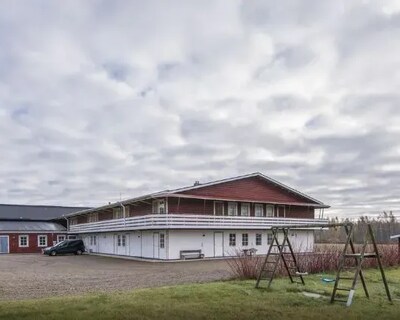 Tallbackens Gård & Vandrarhem