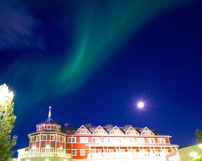 Grand Arctic Resort