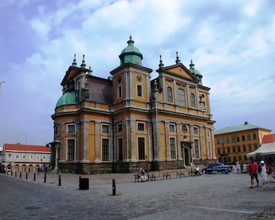 House At Ocean Bay. Private Lot, Landing And Boat