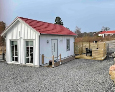 Cozy Attefallshus Between Lidköping And Läckö