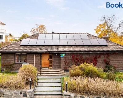 Large Family Home By The Water