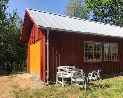 Agundaborg Boathouse Close By Lake
