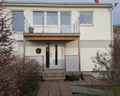 Apartment In A House In The Harbour Of Skärhamn