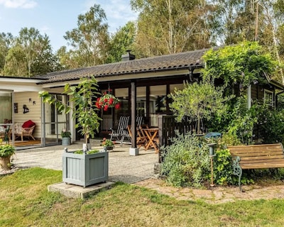 Nice cottage near the sea and scenic Österlen