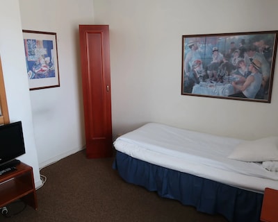 Hotel Aveny Bed & Breakfast