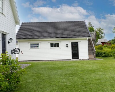 Guest Suite In Lanna (Örebro About 15 Min)