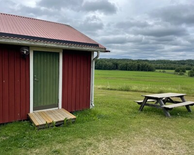 Overnight Only 4 Km From E4an In Cabin 2