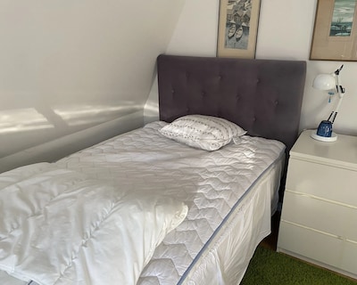 Family and Business Bed and Breakfast w a Garden in Kallfors, Stockholm near Golf, Lakes, the Baltic Sea, Forests & Nature