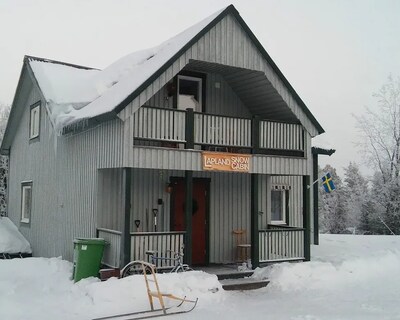 Lapland Snow Cabin - whole house, free EV charger