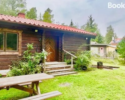 Charmig Stuga Mitt I Naturen!