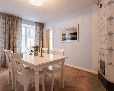 Newly refurbished in Old Town