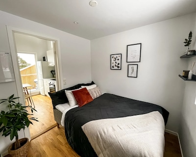 Relaxing Lake Oasis With Jacuzzi - Amazing View & Private Pier