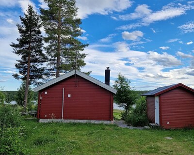 Cabin With Lake View