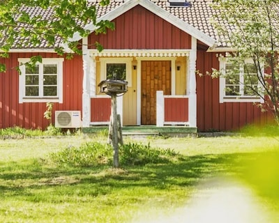 Child-friendly house with lovely views of Siljan.