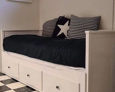 Nice One Bedroom Apartment In Basement