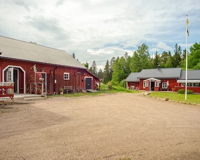 Apartment On Small Västgötagård