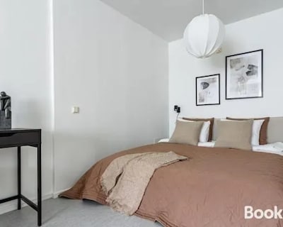 Sodermalm Serenity Modern Apt For 4