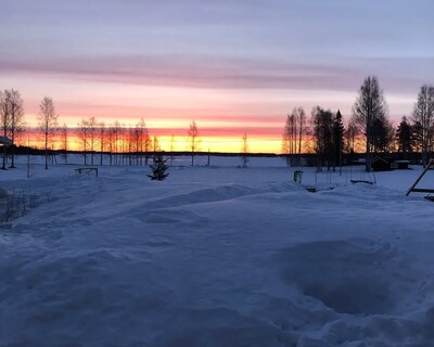 Cozy Cottage With Lake View, Norra Bergfors