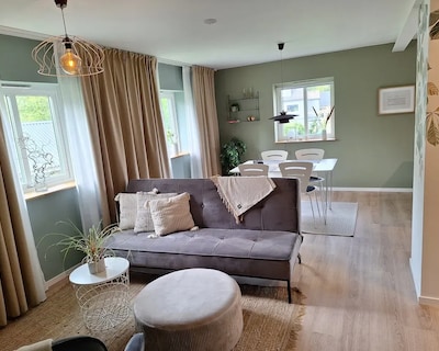 Hjelmsjö guesthouse - newly built, warm and pleasant