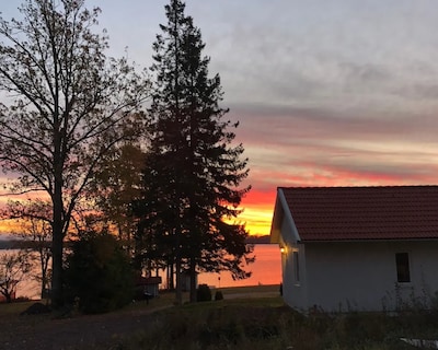 Beautiful house at Vänern beach on Hammarö