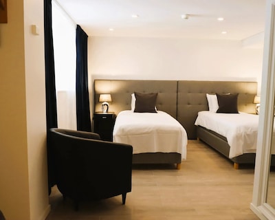 Vänerport Stadshotell i Mariestad