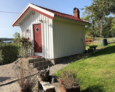 Guest Cottage With A Sea View