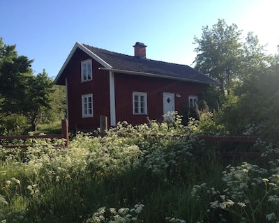 Cozy Little Cottage Between Lakes Skagern And Unden