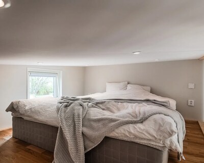 Newly Built And Modern Cabin With Proximity To Everything