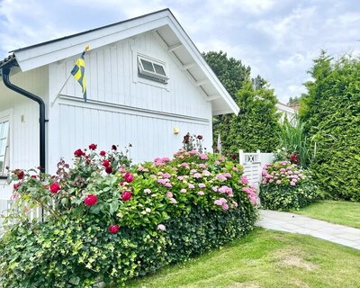 A fresh cabin close to everything - 4 people.