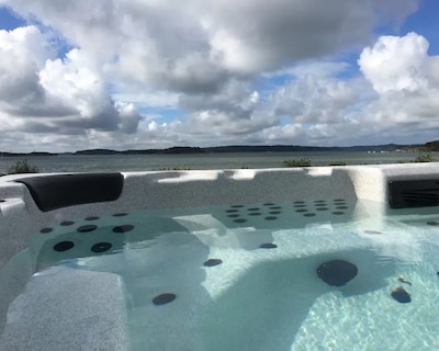 Close to the sea, house with spa