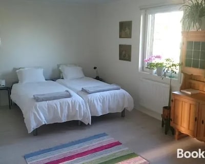 Humlarps Bed & Breakfast