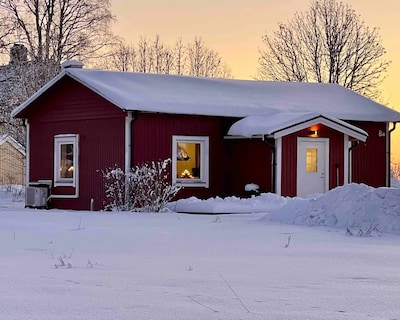 Private And Nice Swedish Cabin – Modern And Close To Nature