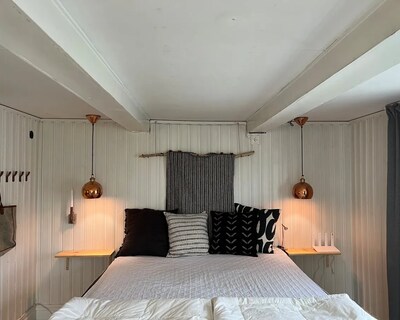 Sigges Red Cabin By The Sea