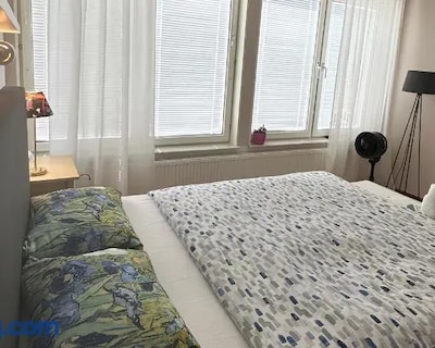 Ett Mysigt Gastrum & 10 Min Arlanda & Nara Slott