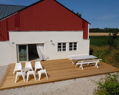 Newly Built 90 Sqm Location Furnished For Socializing