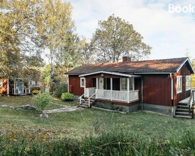 Peaceful Family Home With Indoor Fireplace