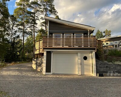 Newly-built Cottage With Free Parking And Loft In Värmdö