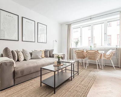 Stylish Scandinavian Apt. close to everything.