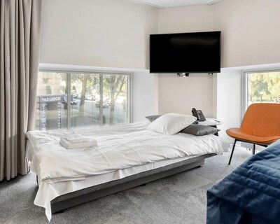 Best Western Hotel at 108