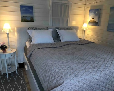 Maggies Cottage, 300 Mtr From The Beach.